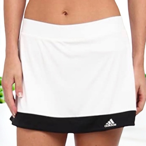 NWT Adidas White with Black Galaxy Skort - Picture 3 of 15
